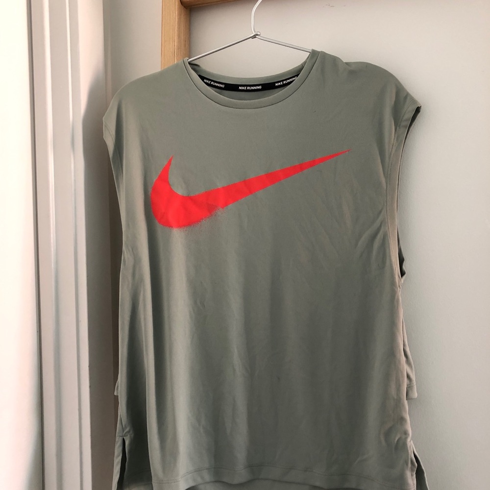 Nike tank top